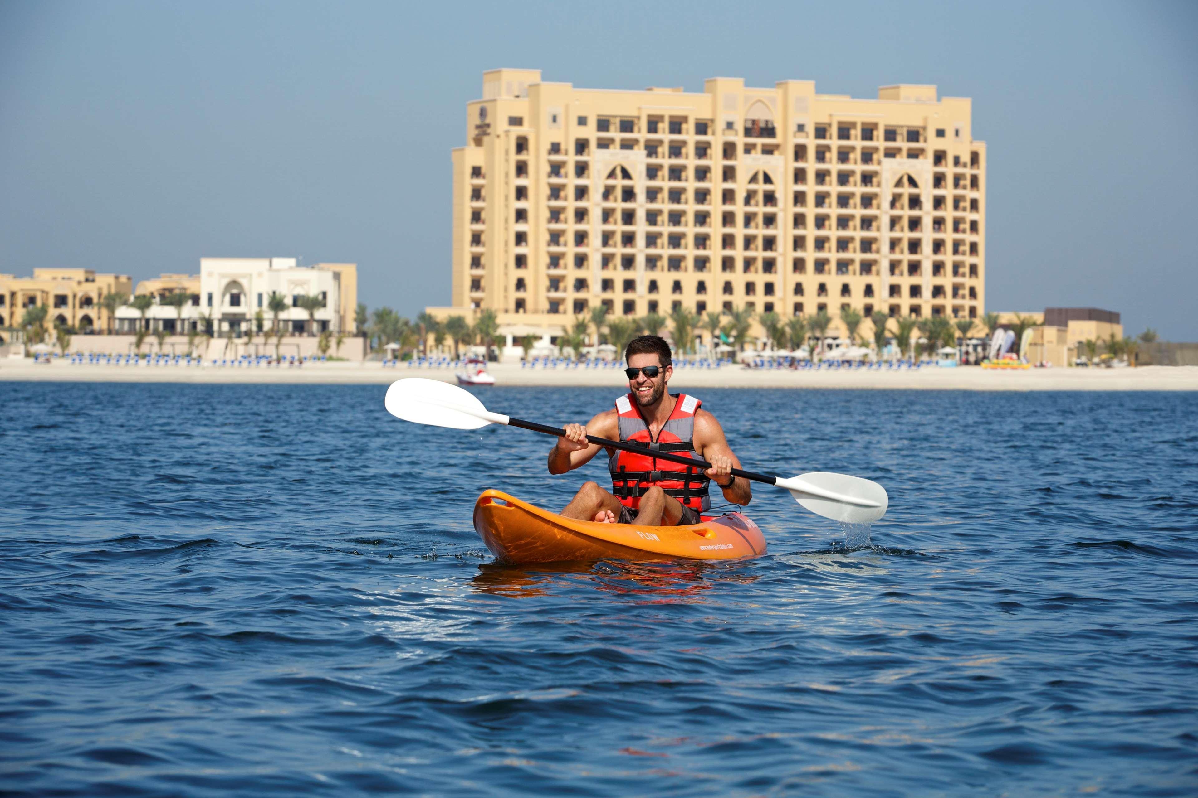 Doubletree By Hilton Resort & Spa Marjan Island Ras al-Khaimah Exterior photo Kayaking at Jumeirah Beach Hotel