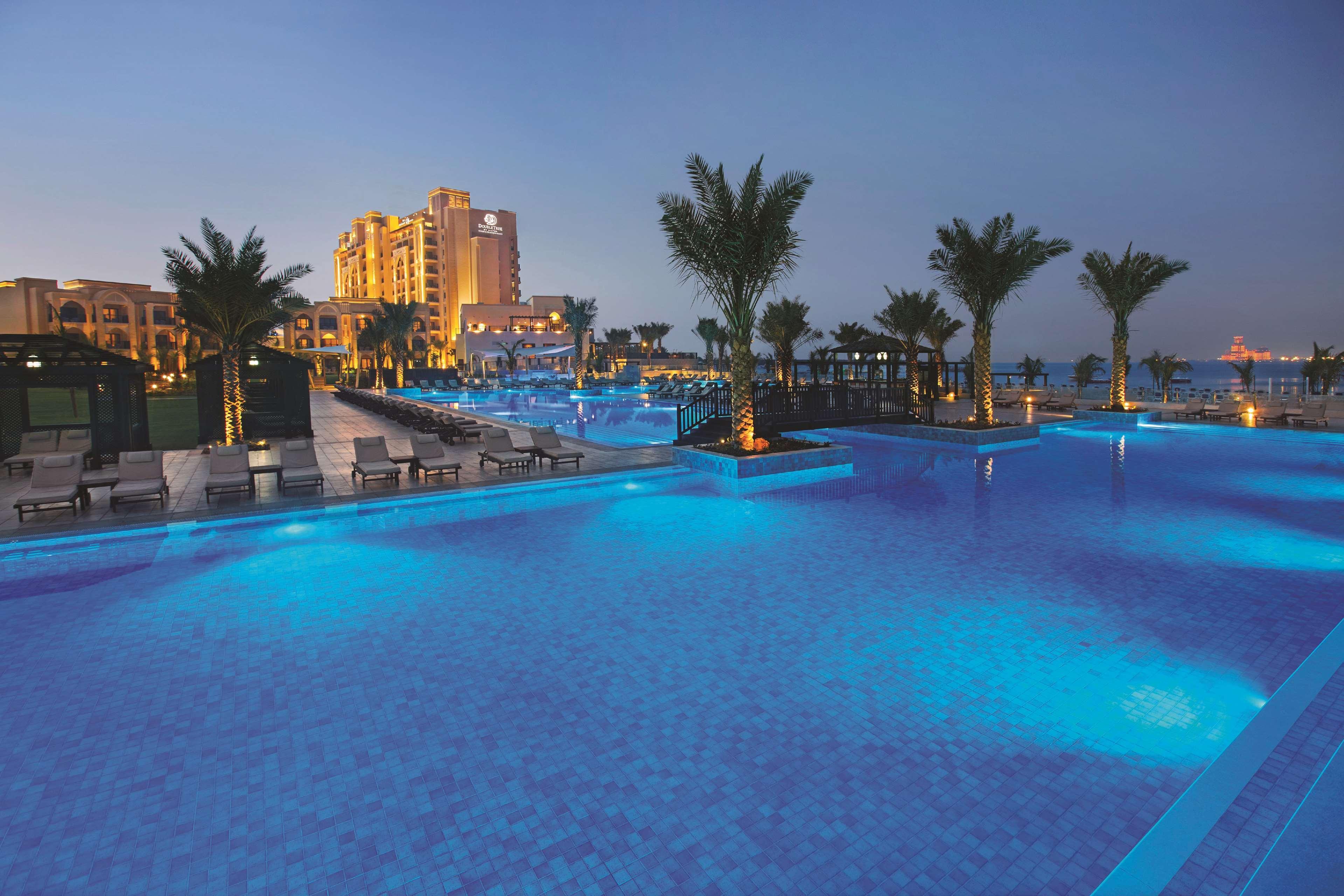 Doubletree By Hilton Resort & Spa Marjan Island Ras al-Khaimah Exterior photo The pool at the Atlantis, The Palm